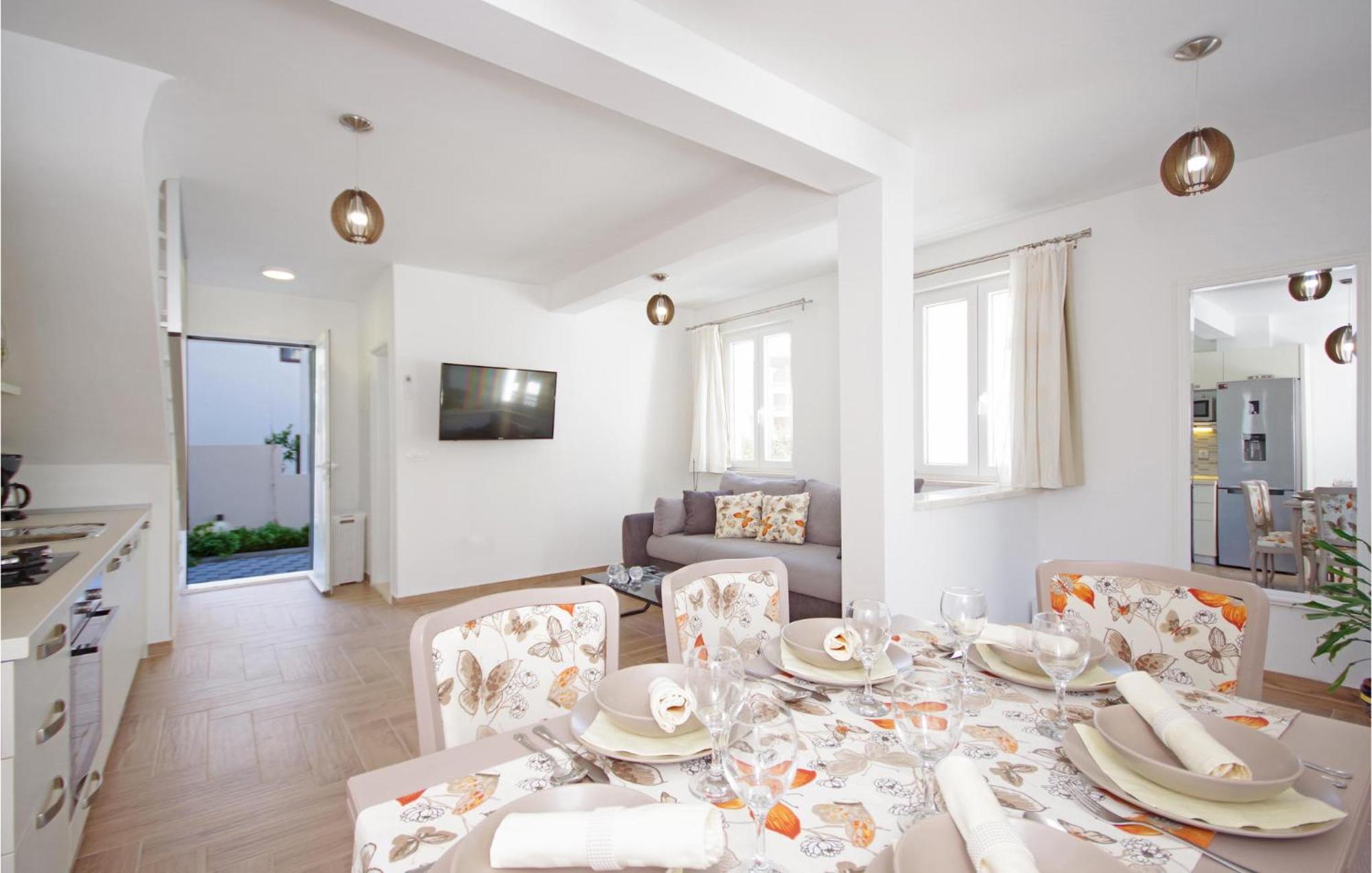 Awesome Home In Drvenik With Wifi Exterior foto